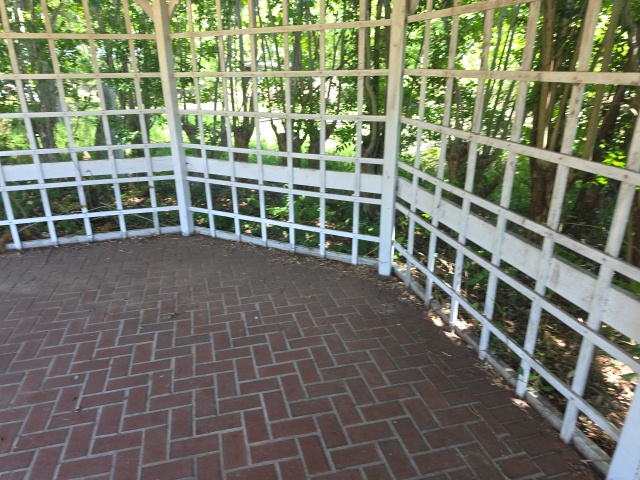Gazebo & brick patio build